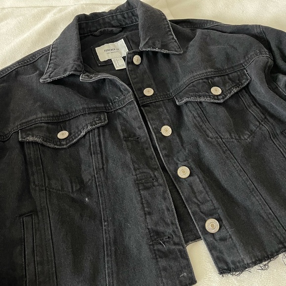 Forever 21 Cropped Black Jean Jacket - Picture 2 of 7